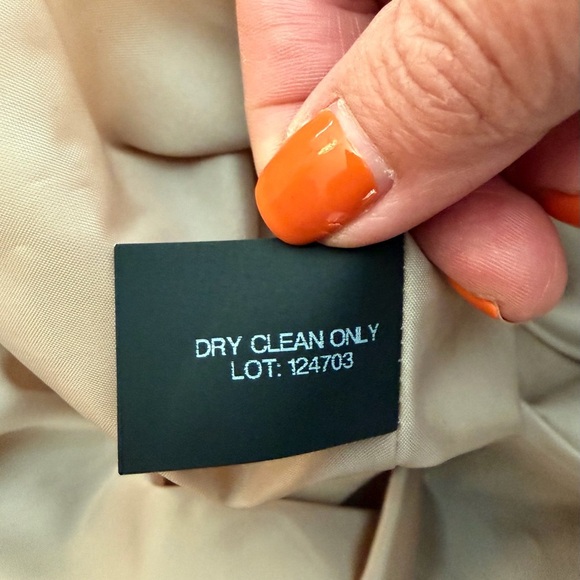 London Fog Wool Blend Mid Length Pea Coat Women’s Size XL
Color: Oatmeal Tan - Picture 5 of 10